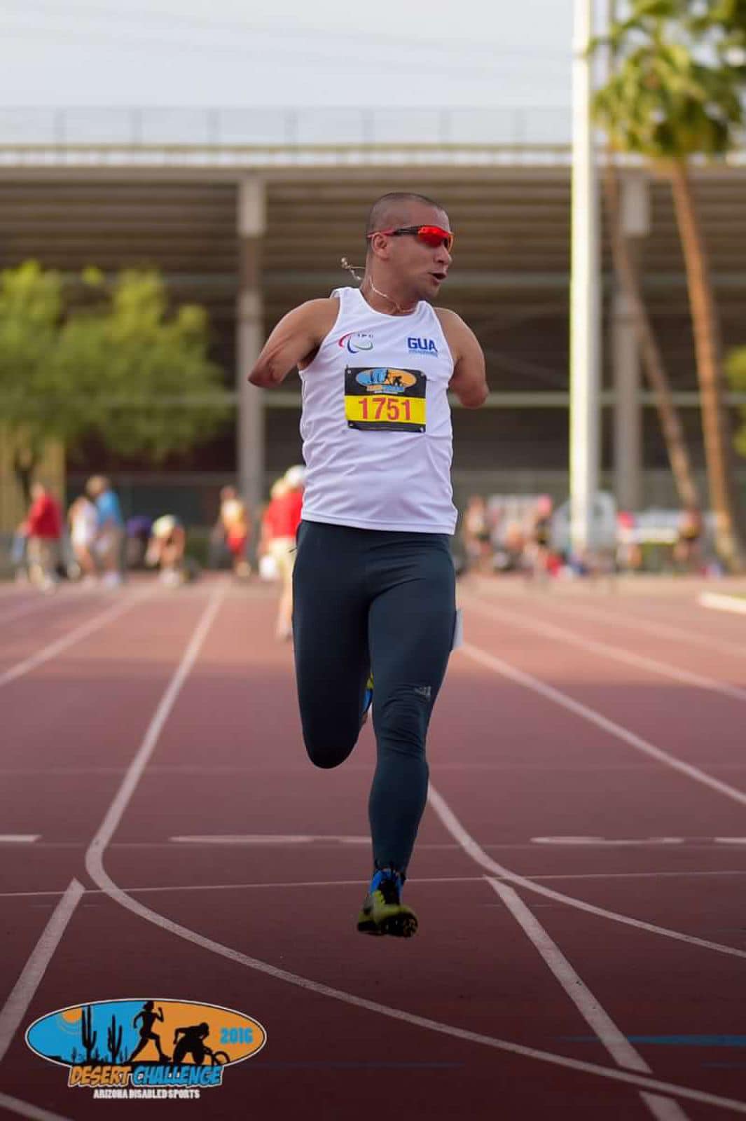 Raúl Pérez durante una competencia, momento 3